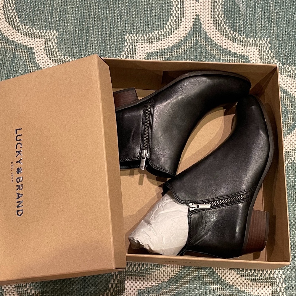 Lucky Brand Basel Black Leather Ankle Boots Sz 8.5
